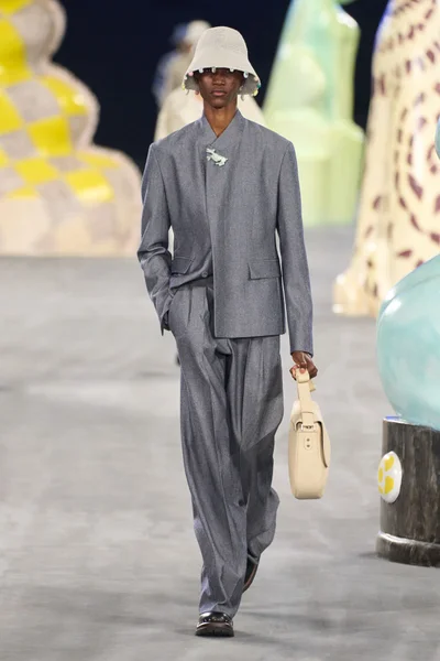 Look 41